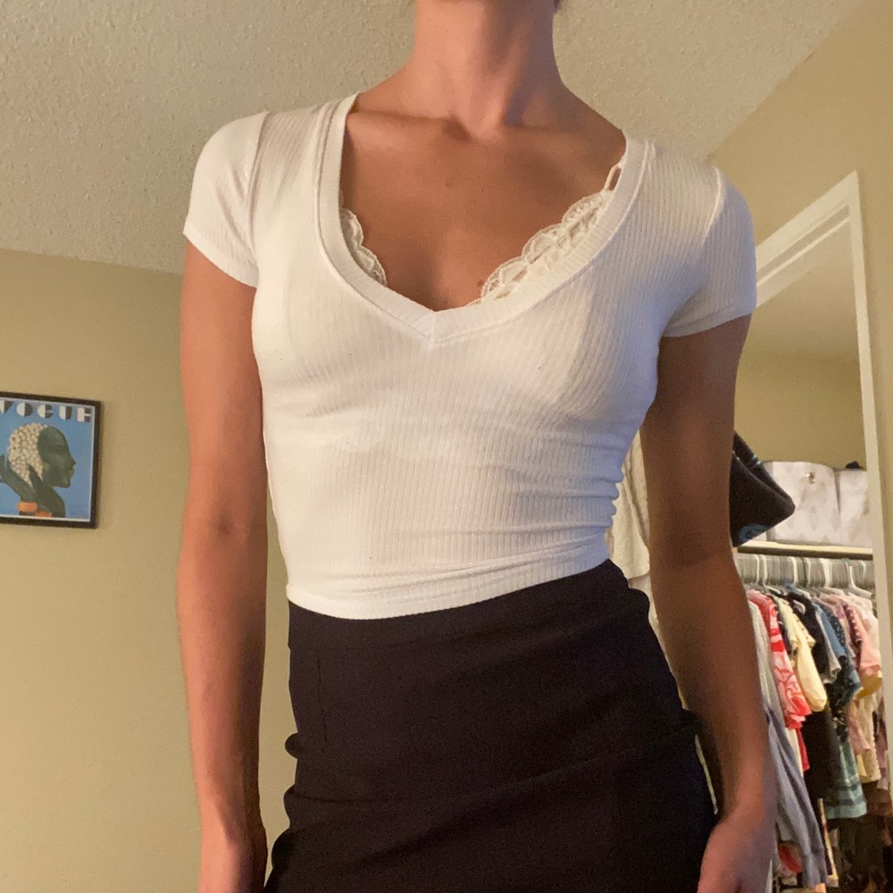 Cute white crop top!